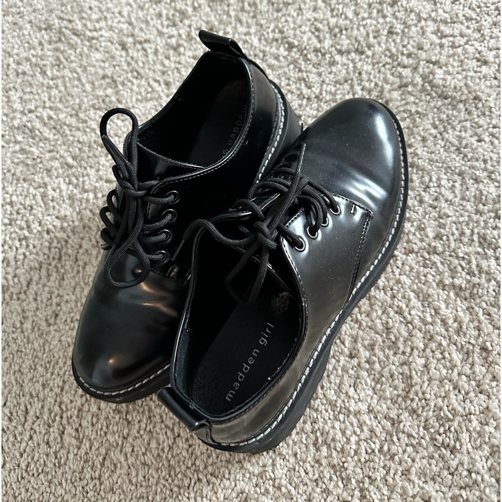 Black, Madden girl, size 8.5, oxford platforms